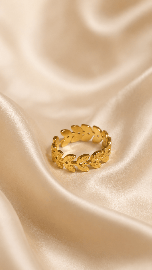 Laurel Ring